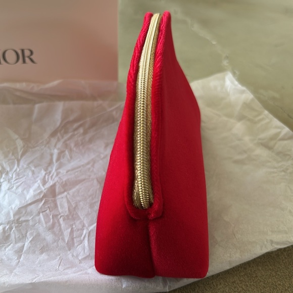 🖤 NWT Dior Holiday Cosmetic Pouch - Picture 4 of 8